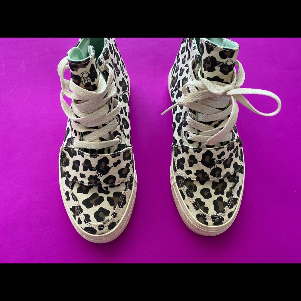 Creative recreation leopard sneakers!